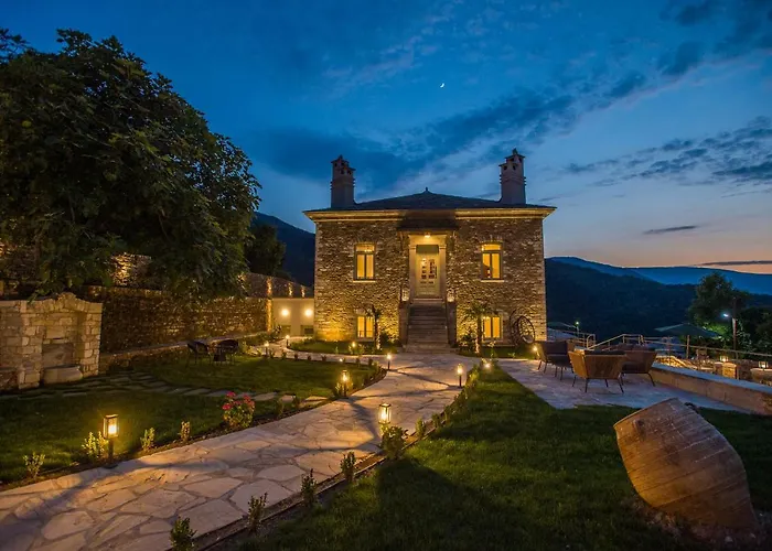 Ξενοδοχείο Nostos 5*