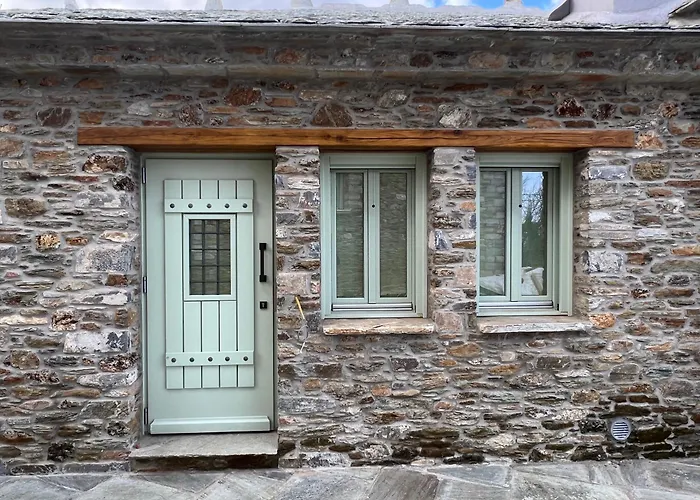 Nostos Ξενοδοχείο 5*