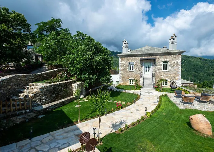 Nostos Ξενοδοχείο 5*