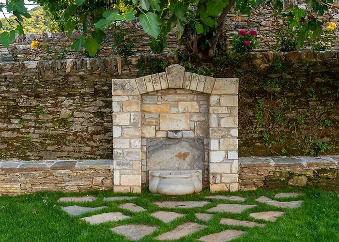 Nostos Ξενοδοχείο Τσαγκαράδα