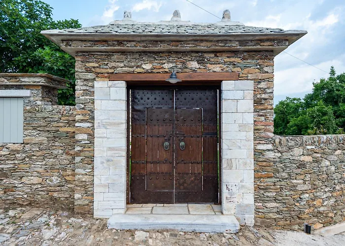 Nostos Ξενοδοχείο 5*