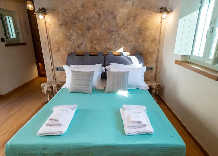 Ξενοδοχείο Nostos 5*