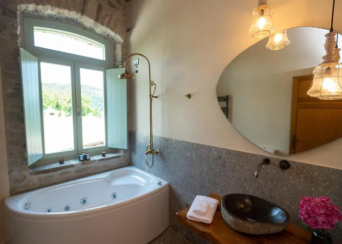 Nostos Ξενοδοχείο Τσαγκαράδα